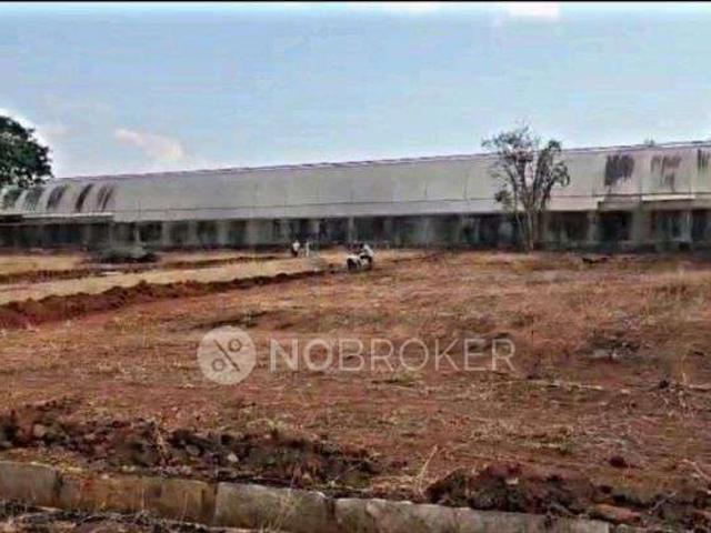 Plot For Sale In Bnd Sr Garden In Devanahalli