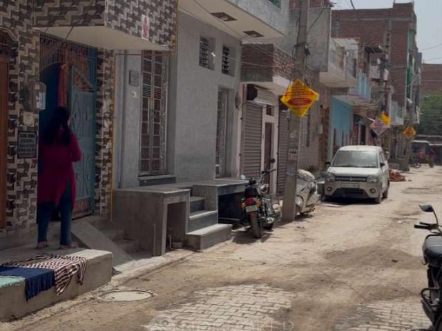 Plot For Sale In Chetan Market