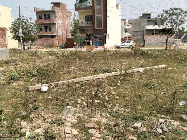 Plot For Sale In Huda Apartments, Sector 62 In Sector 62