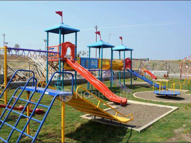 Plot For Sale In Lake Front In Wakad