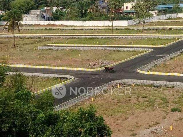 Plot For Sale In Sai Skantha Paradise In Kelambakkam