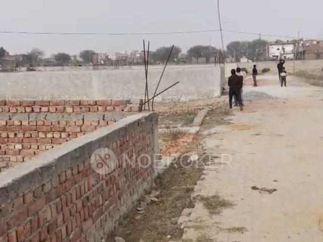 Plot For Sale In Sector 54