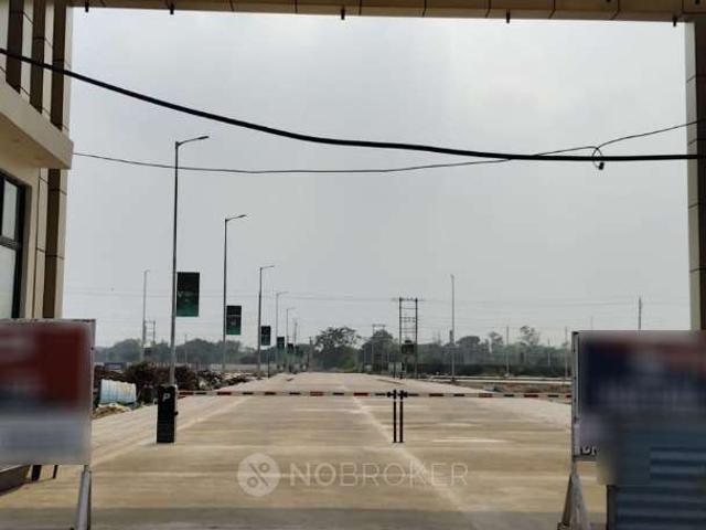 Plot For Sale In Urban Industrial Town