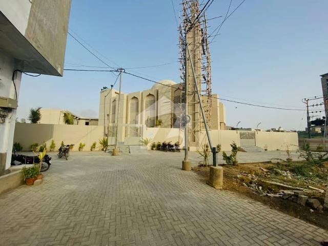 Plot For Sale 120 Sq Yd East Open Prim Location Beautiful Society PS City Phase 2 Sector 31 A