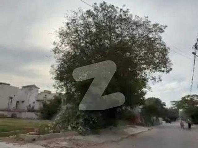 Plot for Sale 500 Square Yards In Dha Phase 8