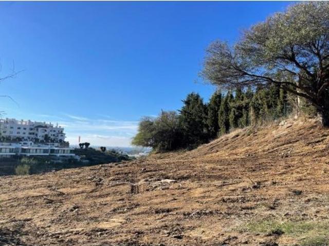 PLOT WITH SEA VIEWS AND LICENSE