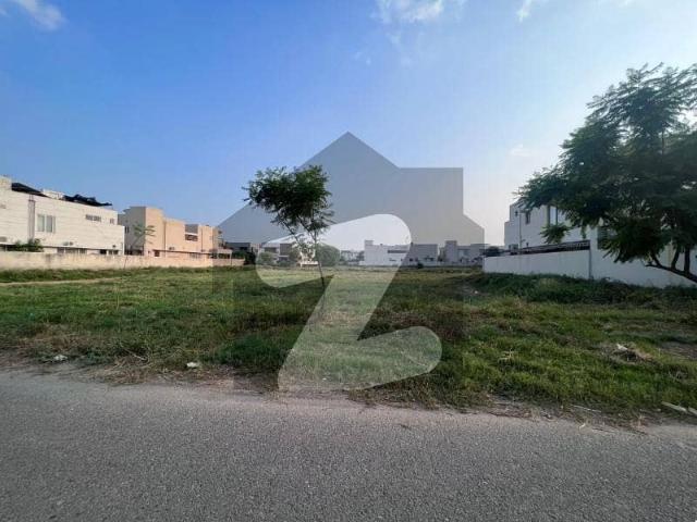 543 y near mcdonald's park and main road ndc ready residential plot located in the best block of dha lahore