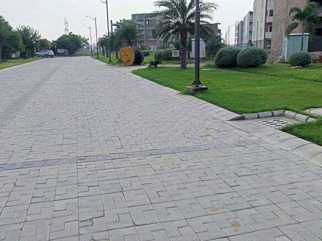 HLP Palmillas 100 Sq.Yd. Plot in Vip Road Zirakpur Listing ID: #10137