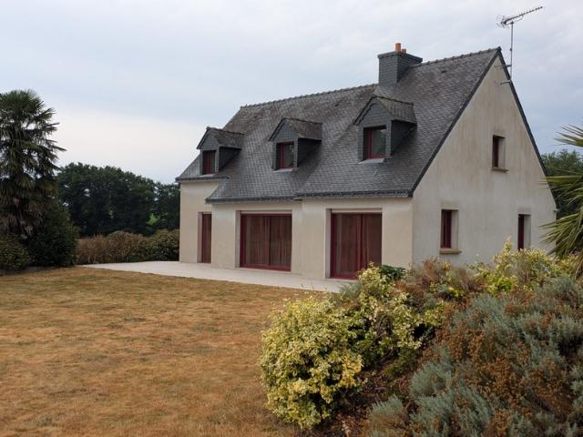 PLOUAY EN CAMPAGNE BELLE MAISON DE 6 PIÈCES 150m² ENVIRON HABITABLE SUR PARCELLE DE 2938M²