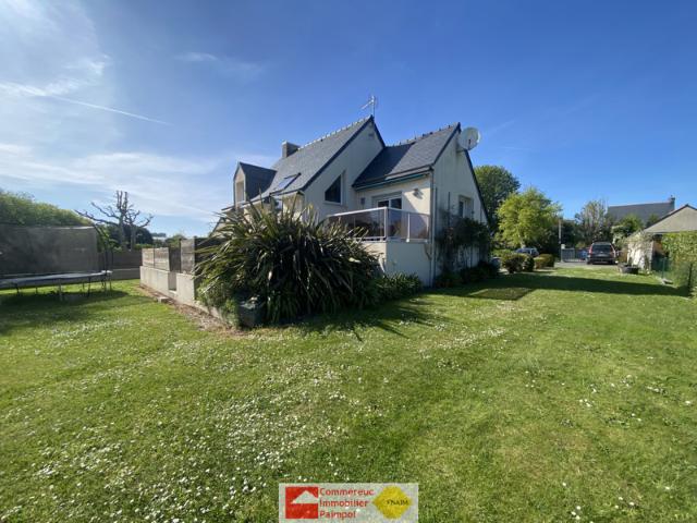 PLOUBAZLANEC, Commerces à pied, Maison contemporraine de 200