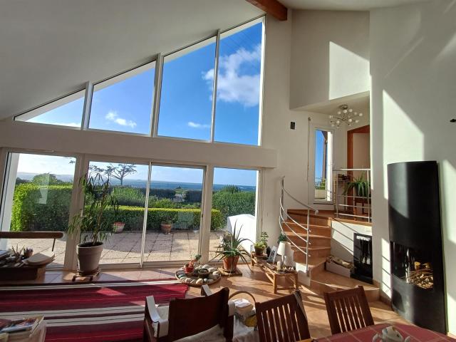 Plougasnou, Samson, maison d'architecte pleine vue mer. 95m² Plougasnou
