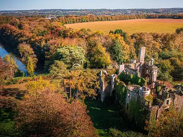 Plouégat Guérand 29620 Achat / Vente maison 11 pièces t11 au dernier étage