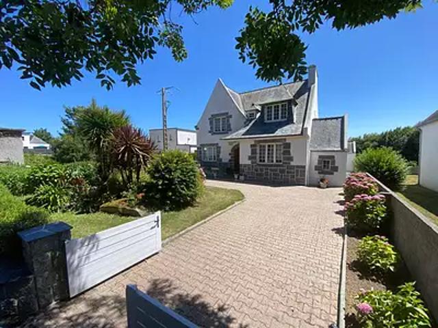 Plouescat 29430 Achat / Vente maison 7 pièces t7 parking