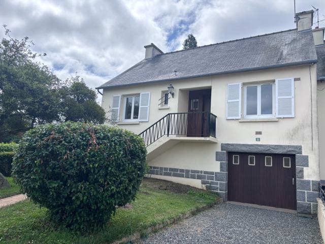 PLOUFRAGAN PROCHE BOURG MAISON DE TYPE 3 SUR SOUS SOL maison
