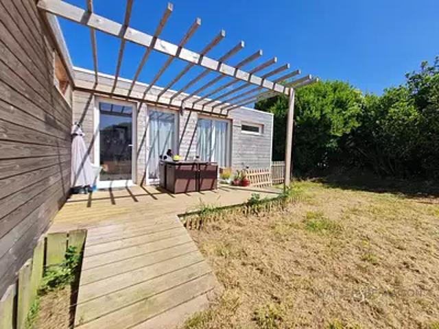 Plounévez Lochrist 29430 Achat / Vente maison 1 pièce t1 au dernier étage terrasse