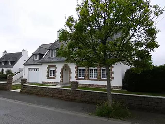 Plozévet 29710 Achat / Vente maison 10 pièces t10 parking