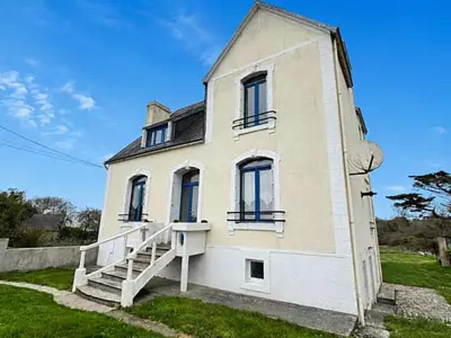 Plozévet 29710 Achat / Vente maison 7 pièces t7 au dernier étage