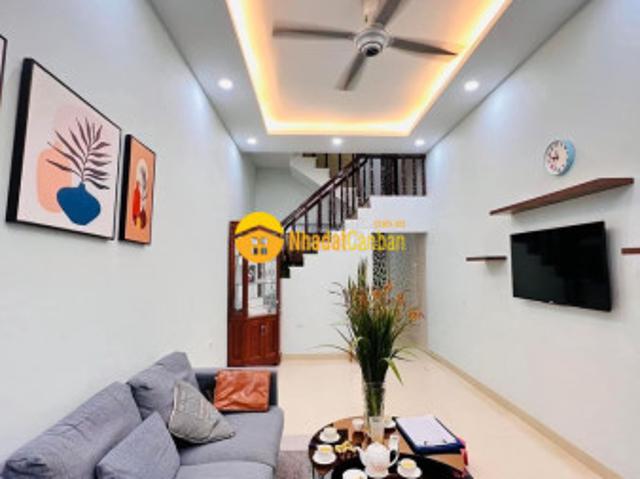 Plô quan nhân, 35m x 4t, lô góc, ô tô đỗ cửa, chỉ hơn 4 tỷ