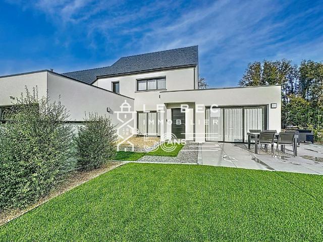 PLOEMEUR: Maison neuve avec vie de plain pied