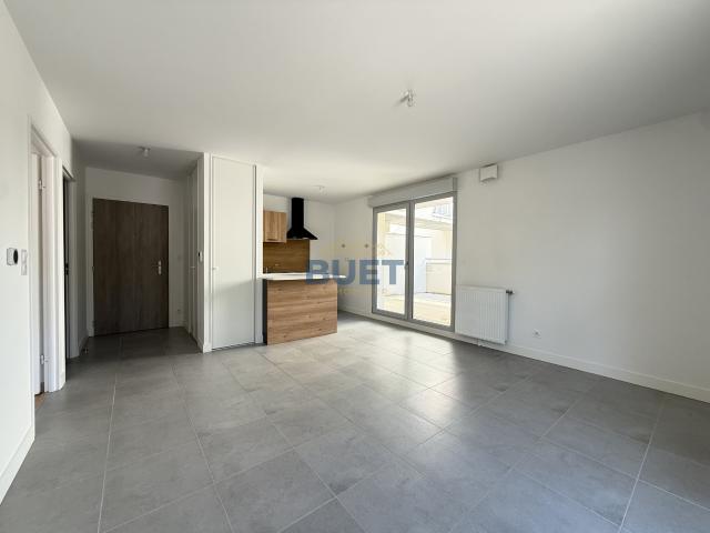 PLOMBIERES LES DIJON: TYPE 2 AVEC TERRASSE ET PARKING DANS RESIDENCE RECENTE