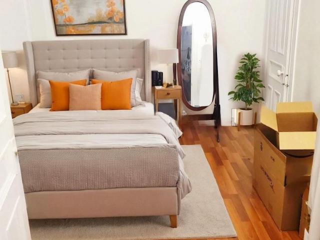 Plateau Mont Royal 51/2 au 3e étage près du parc Lafontaine $1875, libre le 5 juillet