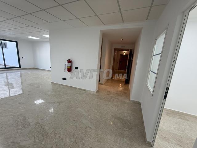 Plateau bureau en location 93 m 2 mars