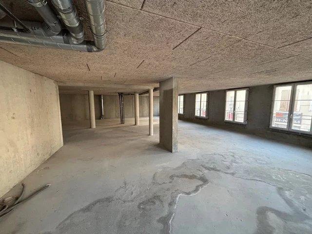 Plateau brut 83,80 m2 en plein centre ville de Longjumeau