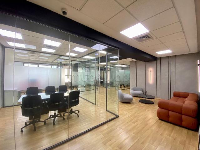 Plateau de bureau 131 m² boulevard Abdelmoumen