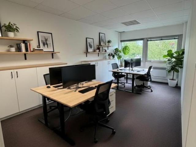 Plateau de bureaux 280 m² Montigny le Bretonneux