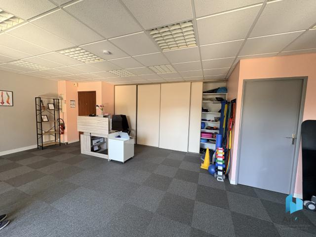 PLATEAU DE BUREAUX LUMINEUX A LOUER DANS LE CENTRE !