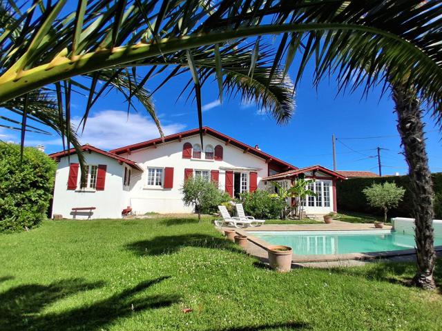 Plateau de Bidart Vue montagnes 148m² Bidart