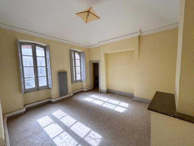Plateau de 100m2 à rénover