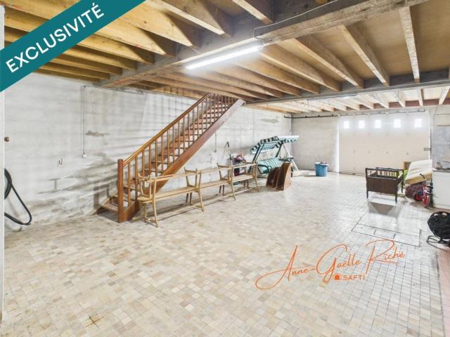 Plateau d'environ 144 m² à aménager sur 2 niveaux