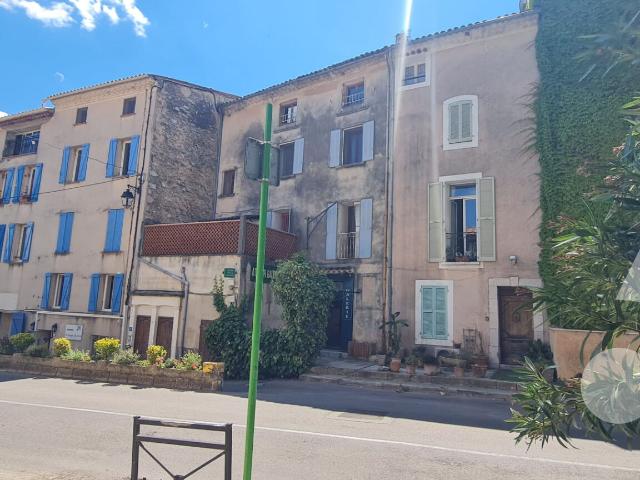 Plateau entier de 4 studios meublés idéal investisseur VILLECROZE