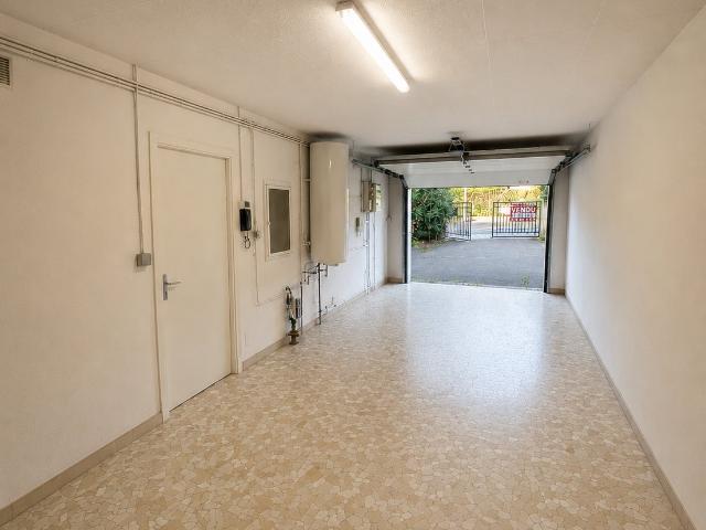 PLATEAU 28M2 AVEC JARDIN 12M2 SAINT PRIEST