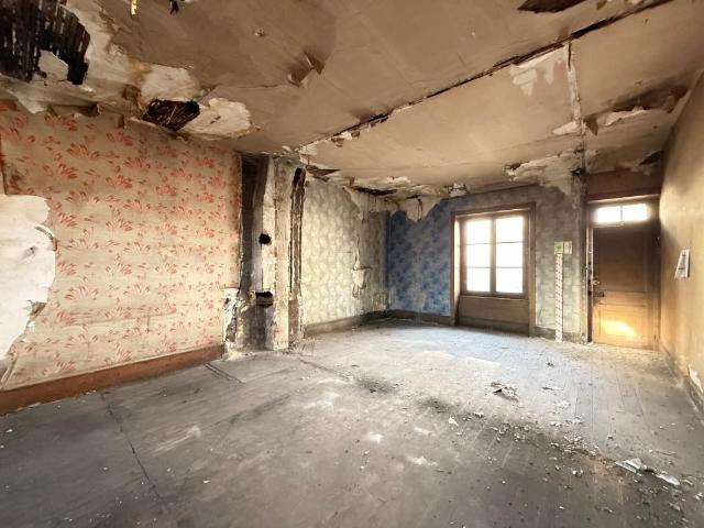 PLATEAU 35M2 PLACE DE LA LIBERTE SAINT CHAMOND