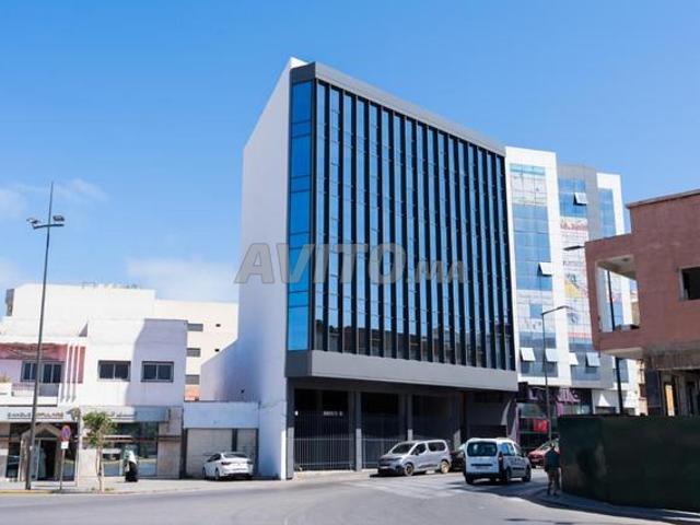 Plateaux Bureaux de 41 m² à 160 m² à Louer