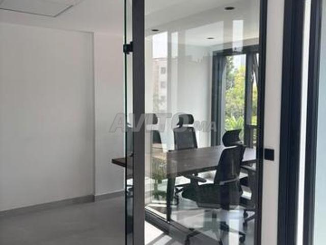 Plateaux Bureau Haut standing à Ghandi 94 m2