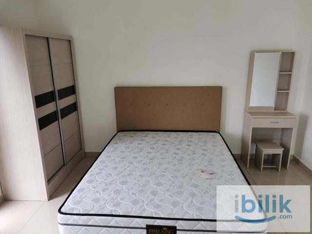 Platinum 3 Balcony Aircond Master room include utilities