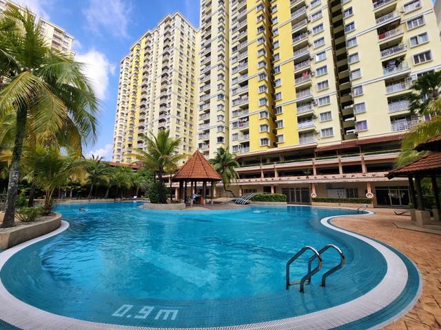 Platinum Lake PV10 1272sf Condo with 4 Bedrooms size SALE