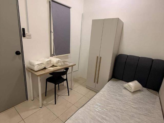 Platinum OUG, Bukit Jalil Budget Single Room Walking Distance to LRT Muhibbah Station