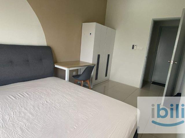 Platinum OUG @ Bukit Jalil | Middle Room | Near MRT