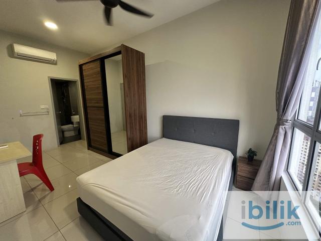 Platinum OUG Master Bedroom for Rent