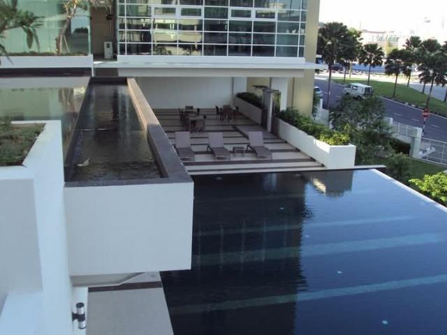 Platino Condominium, Jelutong