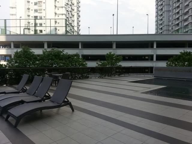 Platino Condominium, Jelutong