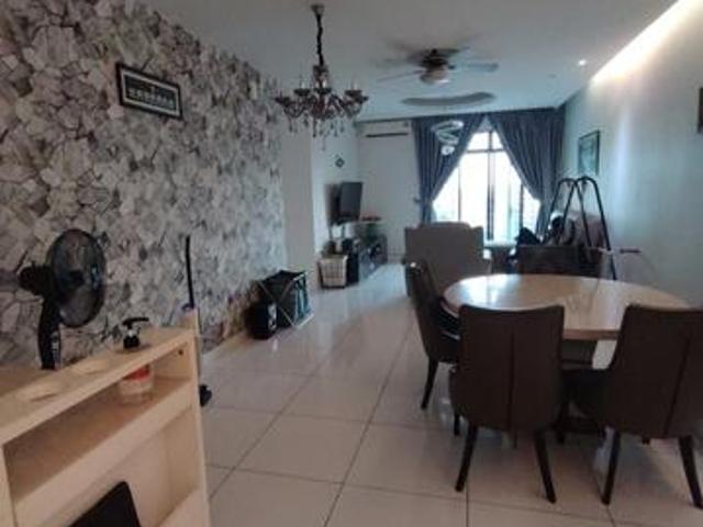 Platino Serviced Apartment Taman Bukit Mewah apartment