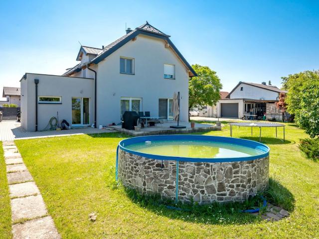 Platz zum Leben: Charmantes Einfamilienhaus auf großem Grundstück Gänserndorf Süd!