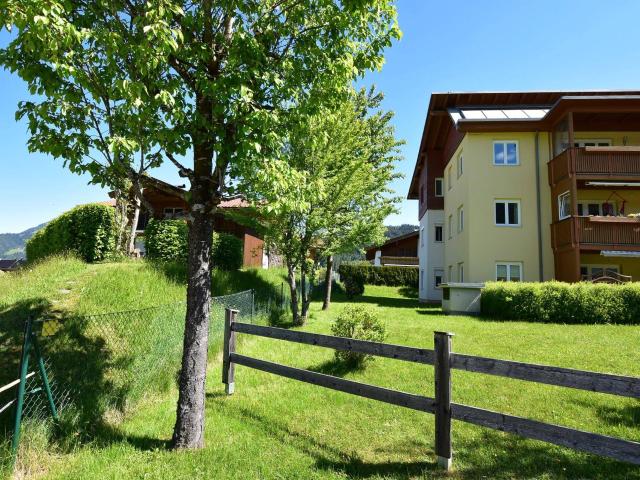 Platz für die ganze Familie – Ruhige 5 Zimmerwohnung im Grünen