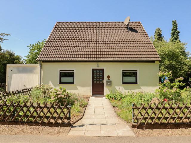Platz für Ideen Einfamilienhaus mit Anbau und großem Grundstück