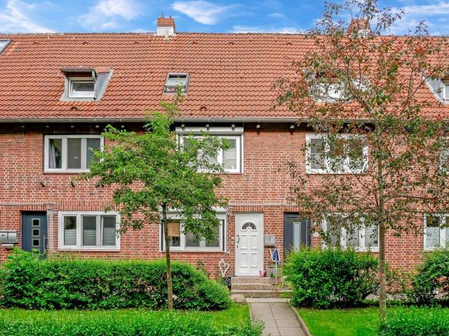 Platzwunder mit eigenem Garten Reihenhausidyll in Elmschenhagen